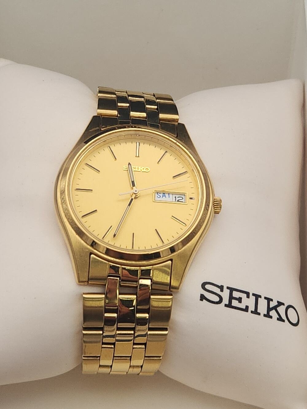 Seiko Watch Men 36mm Gold Dial Gold Tone Daydate 7N43-9048, W/ Links and Box